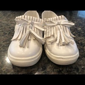 White kids sneakers, worn very few times.